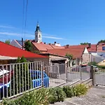 Royal Court - Hu Registered Intstud Сексард
