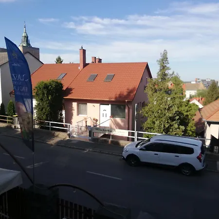 Royal Court - Hu Registered Intstud Apartman Szekszárd
