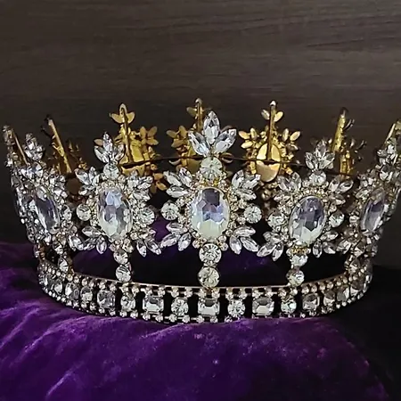 Royal Court - Hu Registered Intstud *