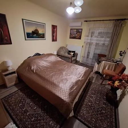 Apartment Royal Court - Hu Registered Intstud