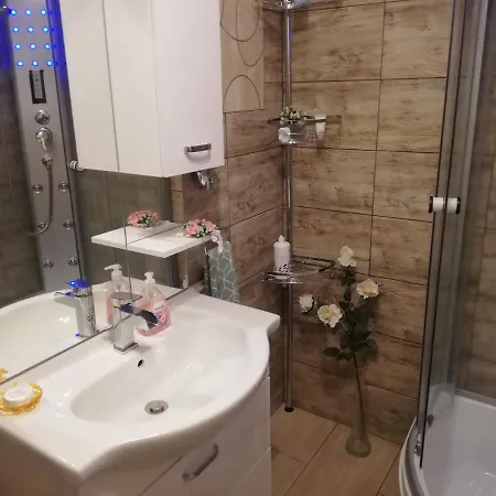Royal Court - Hu Registered Intstud Apartman